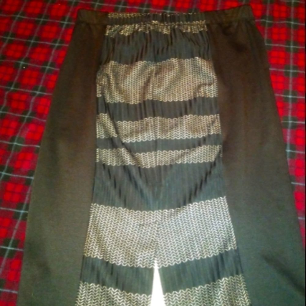🤠NWT ALVX Stretch Pencil Skirt "LACE" Size Medium - Picture 5 of 6
